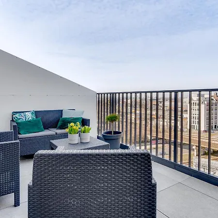 Magnolia, Free Parking, Taras, Wrocław