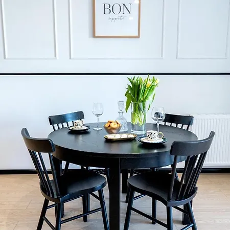 Piekny Widok, 15min Od Rynku, Netflix, Garaz Free 아파트