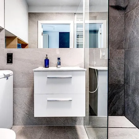 Piekny Widok, 15min Od Rynku, Netflix, Garaz Free 브로츠와프